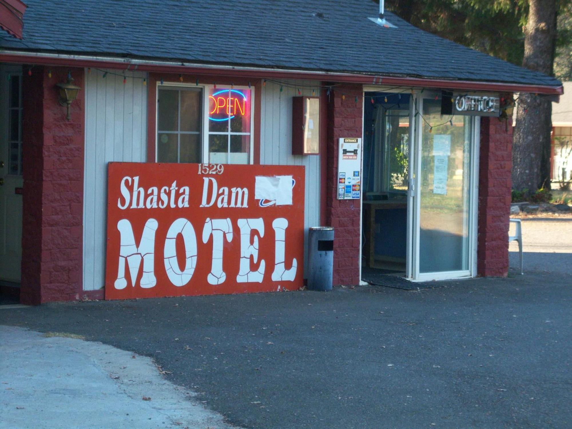 Shasta Dam Motel Shasta Lake Exteriör bild